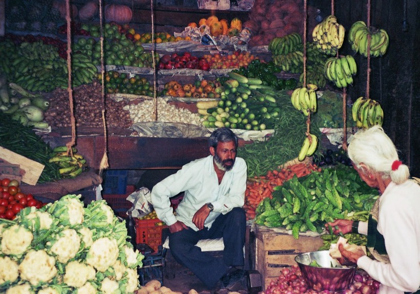 Gemüseladen in Manali/Indien Copyright(c) Ingo Schmidt-Philipp